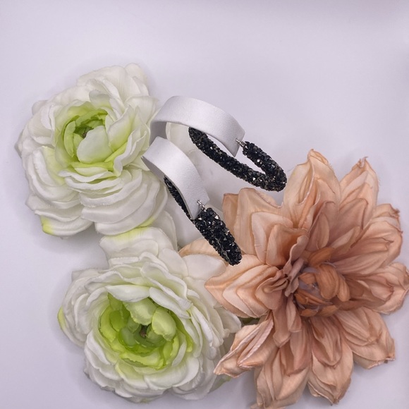 Hoop Earrings With Black Glitter Sparkle NEW - Picture 6 of 7